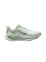 Nike Vomero 18 Women's Shoe