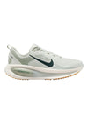 Nike Vomero 18 Mens Shoe