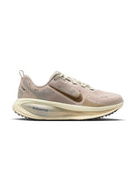 Nike Vomero 18 Women's Shoe